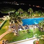 호텔 Club Kennedy 로첼라 이오니카