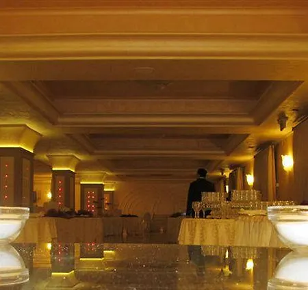 Club Kennedy Hotel