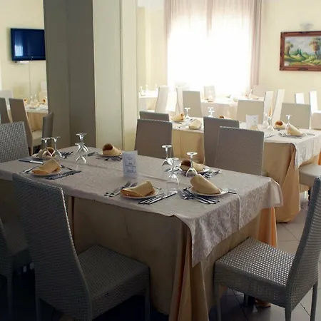 Szálloda Club Kennedy 4*