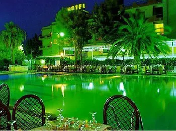 Szálloda Club Kennedy 4*