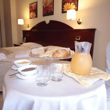 Отель Club Kennedy 4*