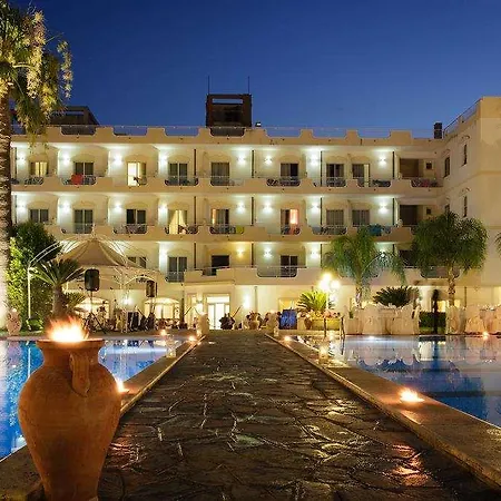 Hotel Club Kennedy 4*