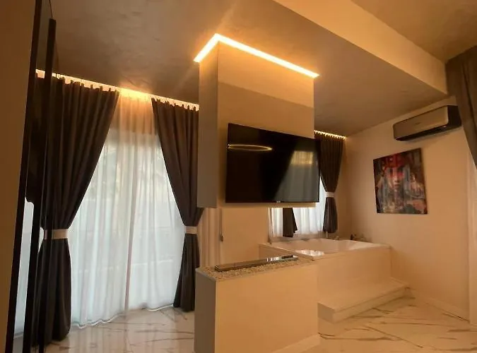 Club Kennedy 4* 罗切拉伊奥尼卡