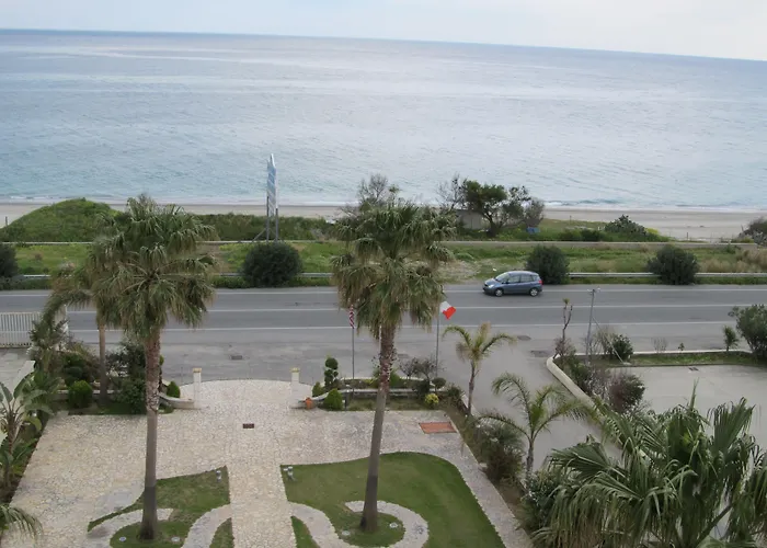 Club Kennedy 4* 罗切拉伊奥尼卡