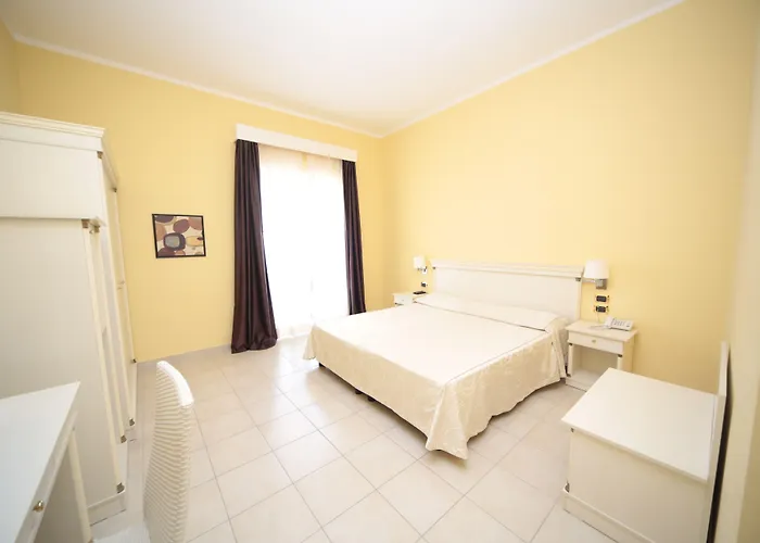 酒店 Club Kennedy 4*