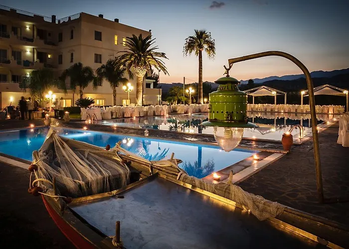 Club Kennedy 酒店 4*