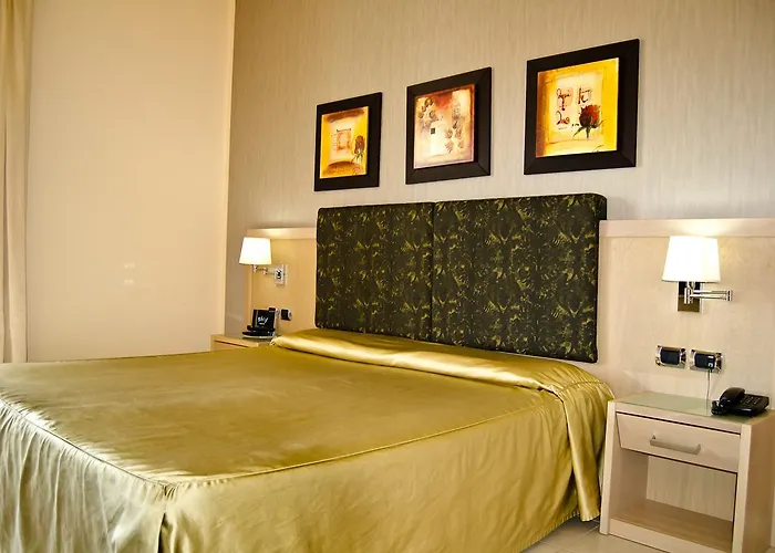 Club Kennedy 罗切拉伊奥尼卡