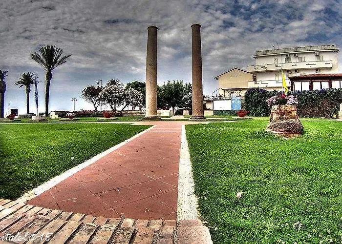 Club Kennedy 酒店 4*